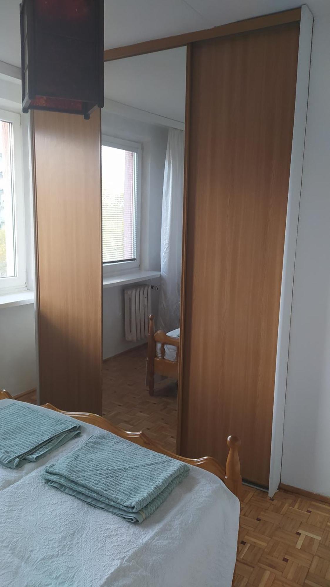 Uroczy Apartament Z Bezplatnych Parkingiem Varsovie Extérieur photo